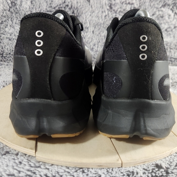 Saucony Tide 2 'Cloud Black' Running Shoes Men's Size 11 - Picture 7 of 9